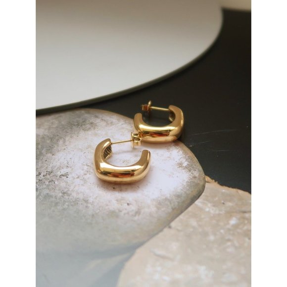 NEW 18K Gold Plated Open Square Hoop Earrings - Picture 5 of 12